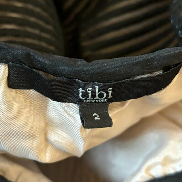 TIBI Textured Stripe Wool Blend Circle Skirt in Black SZ 2 - Picture 7 of 10